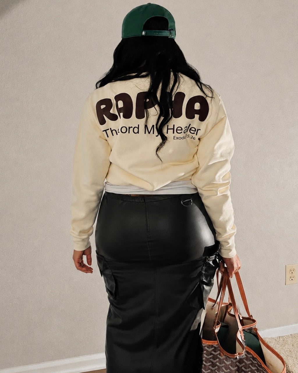 Rapha™ – Cream